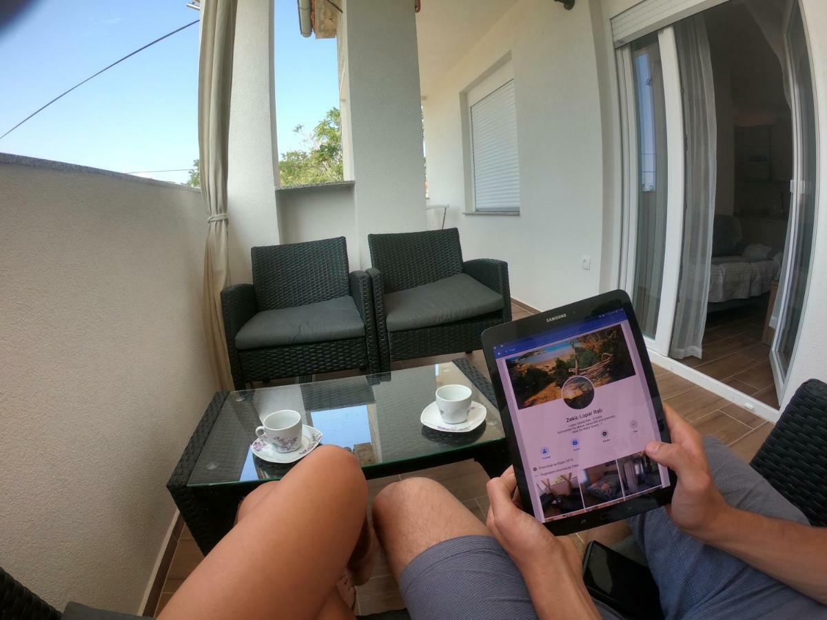 Apartmani Zekic Lopar Extérieur photo