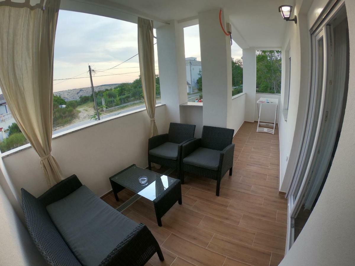 Apartmani Zekic Lopar Extérieur photo