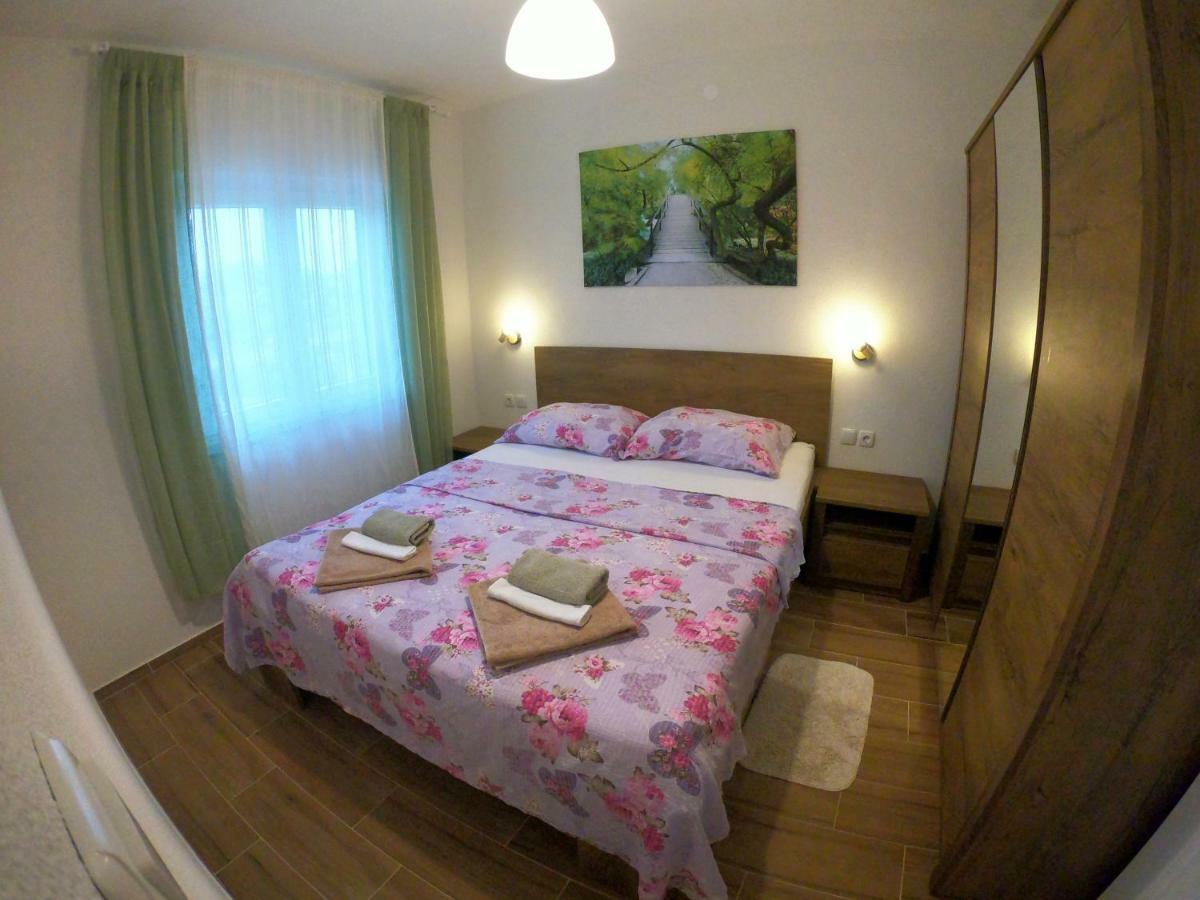 Apartmani Zekic Lopar Extérieur photo
